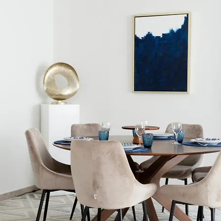 Bright Luxury Design Penthouse *
